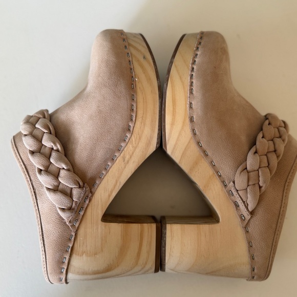 Dolce Vita Braided Beige Mules size 9.5 - Picture 6 of 10